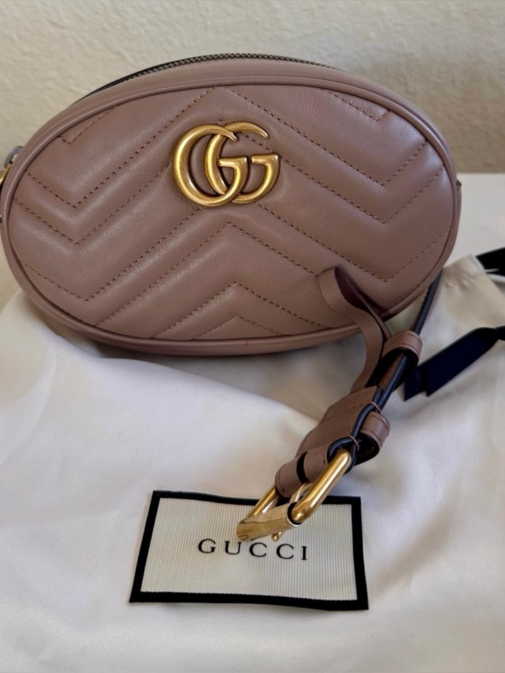 Gucci GG Marmont Matelasse Belt Bag in Beige
